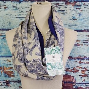 Blue and Cream METISEKO Silk Elegant Scarf